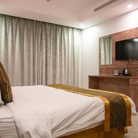 Areen Al Basateen Hotel Джеда Екстериор снимка